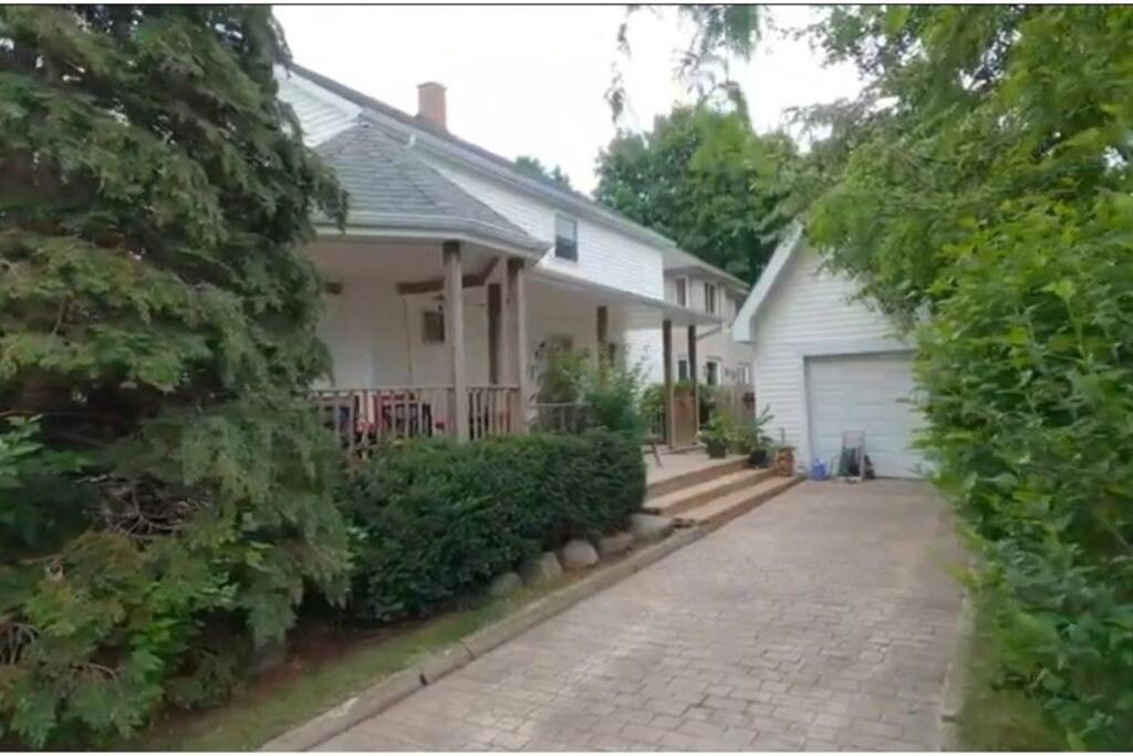 Garden 2 Storey House Niagara-Fälle Exterior foto